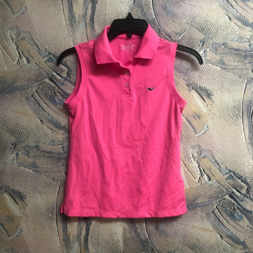 Vineyard Vines performance size M tank